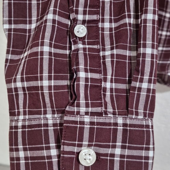 Vince. Men's Classic Fit Plaid Button Down Shirt Size Med Maroon White Pockets‎ - Picture 8 of 13